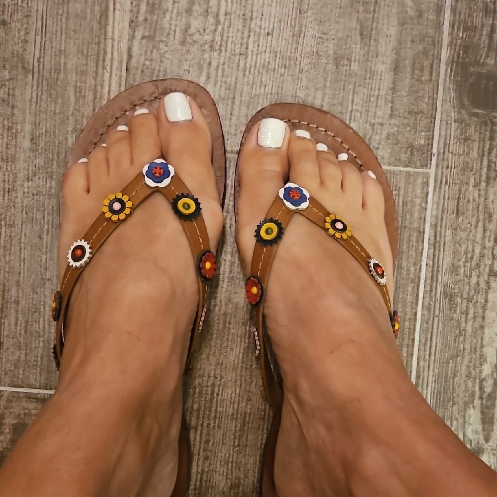 Tory Burch Brown and Red Sandals with Metallic Embellishments - Picture 3 of 4